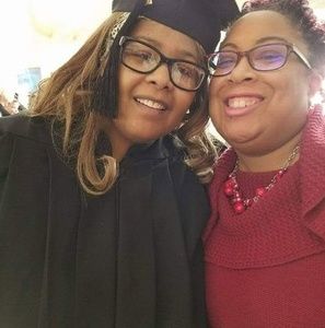 Meet your Posher, Tia